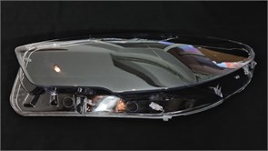 Стекло 11-17 BMW 5 Series GT lampshade  L 1000072